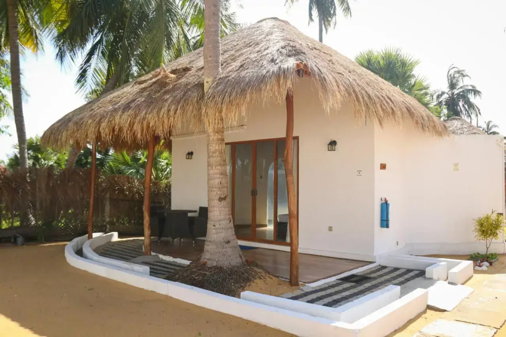 The Blue Lagoon Resort  Kalpitiya
