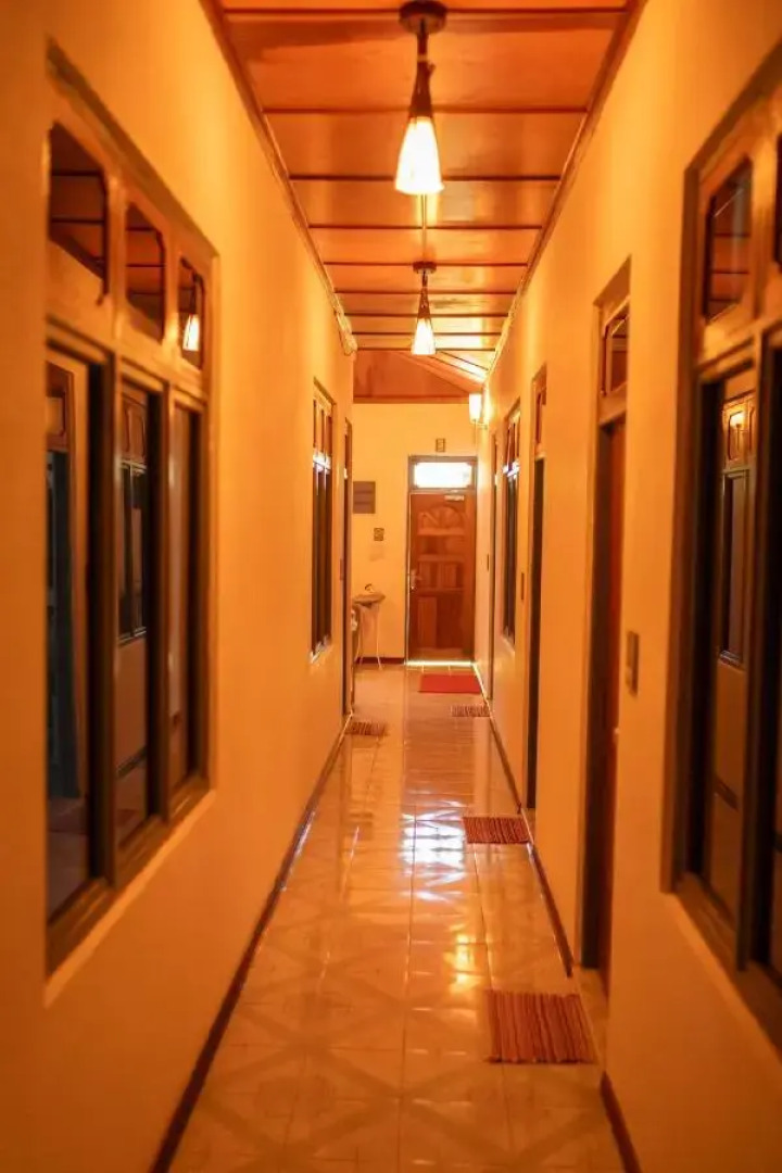 Tropical Biosphere Hotel