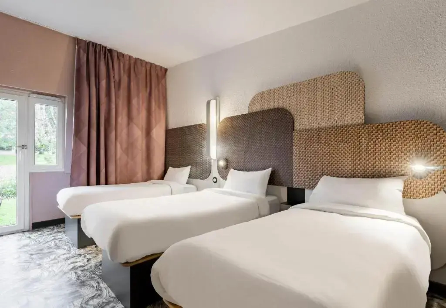 B&B HOTEL Valenciennes Sud