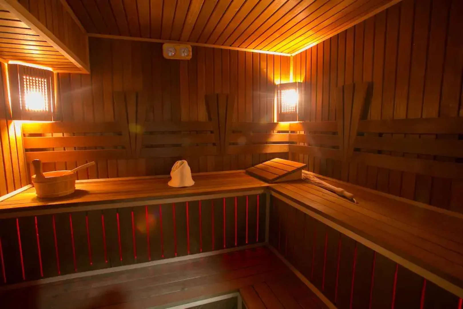 Отель Emerald Baku