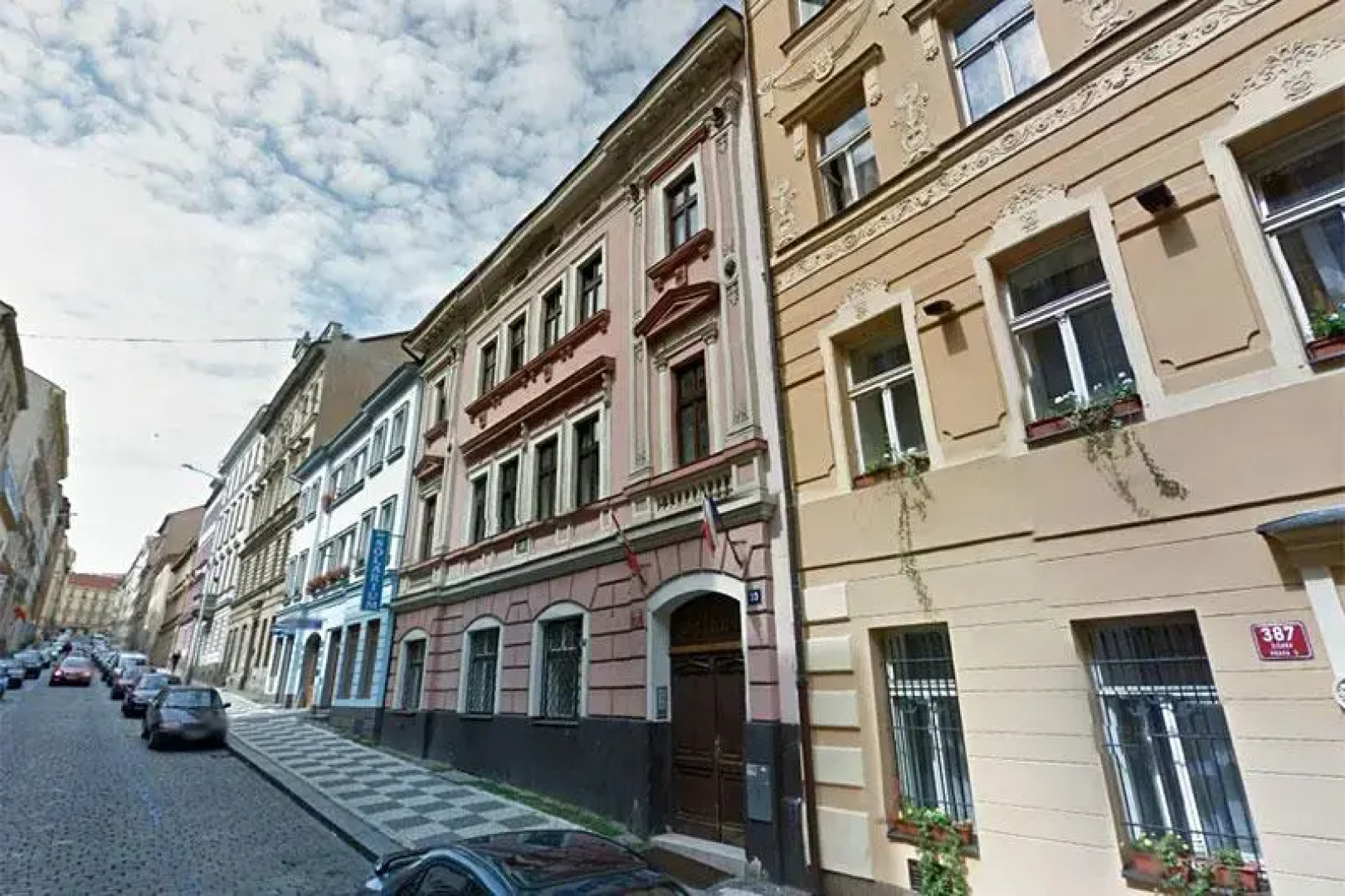 Cimburkova Apartment
