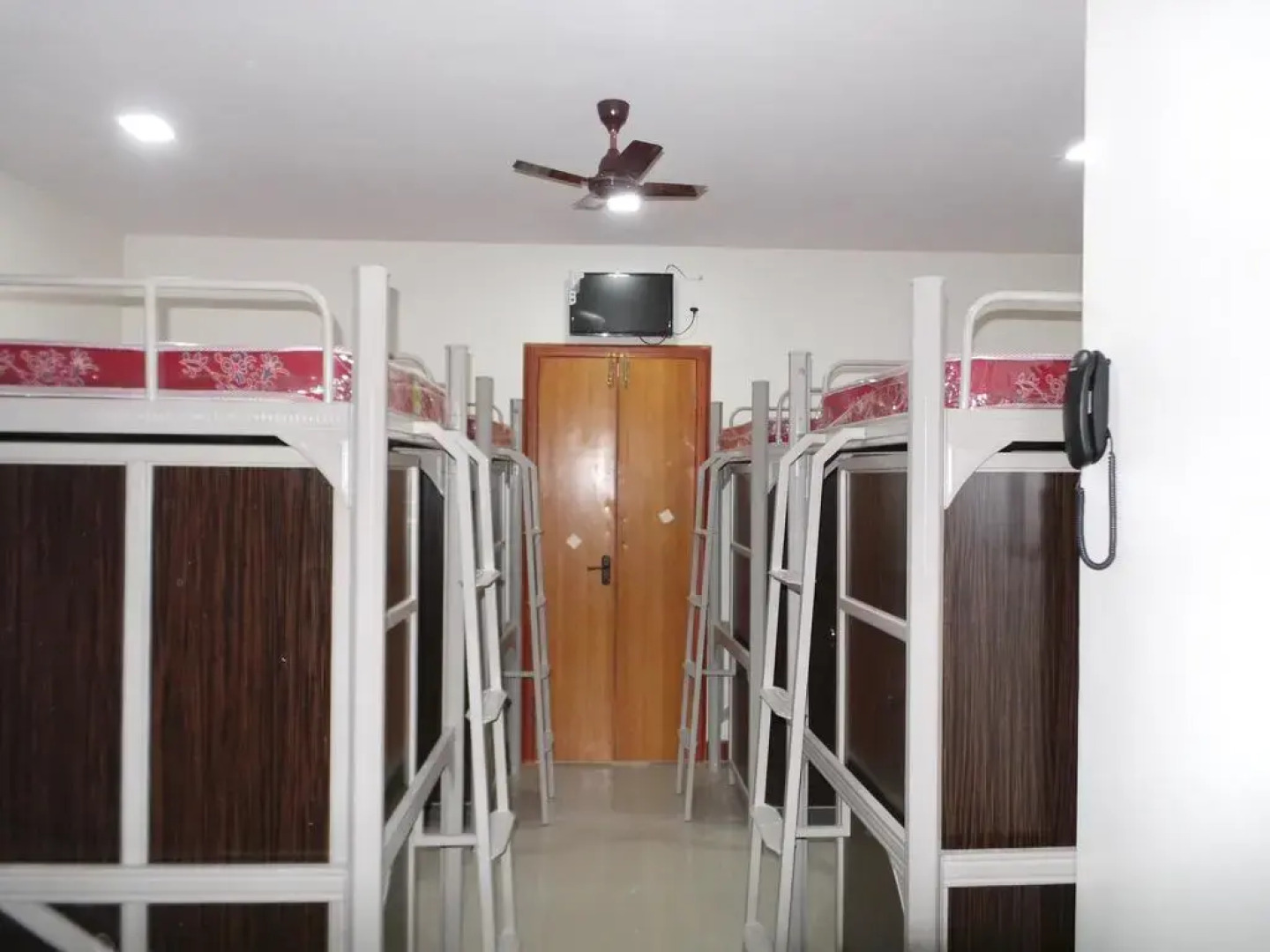 KEH Olive Castles PG for women (хостел для женщин)