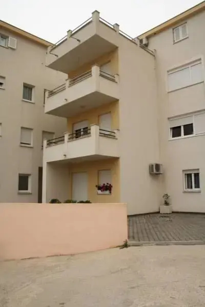 Apartment Rose