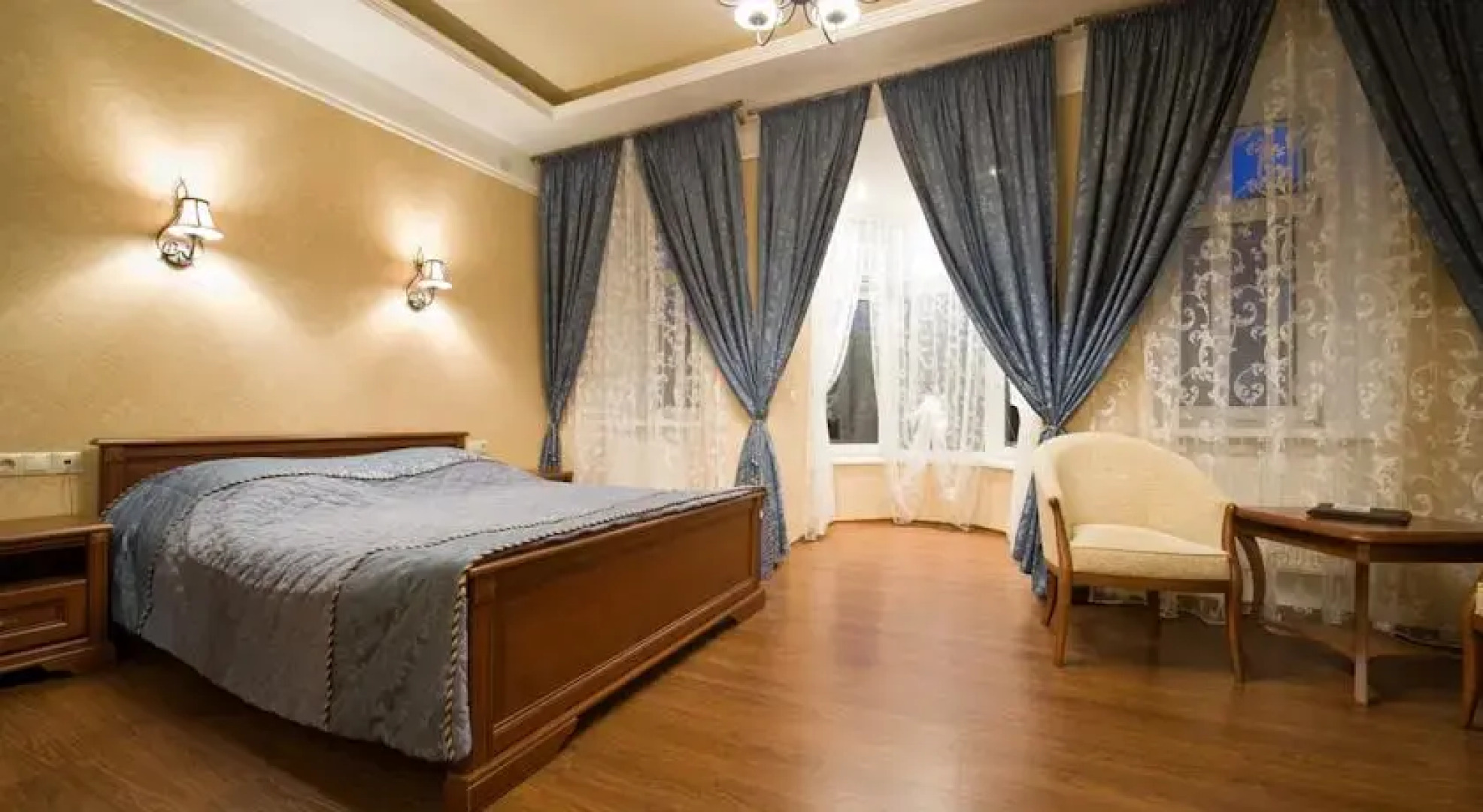 Гостиница На Дворянской