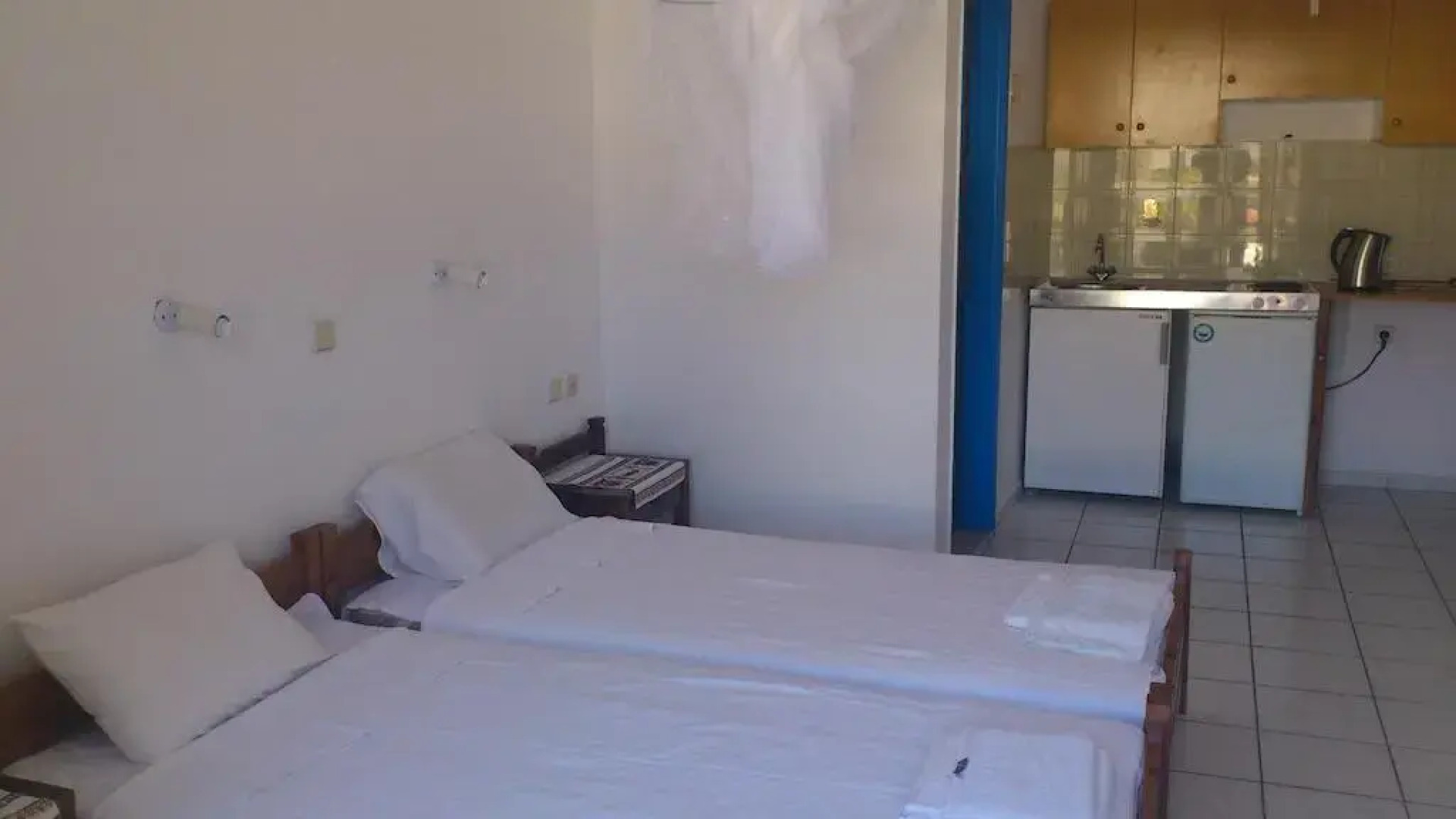 Standard big Room Apartment in Blue Aegean With Shared Pool, Kitchen and Ac