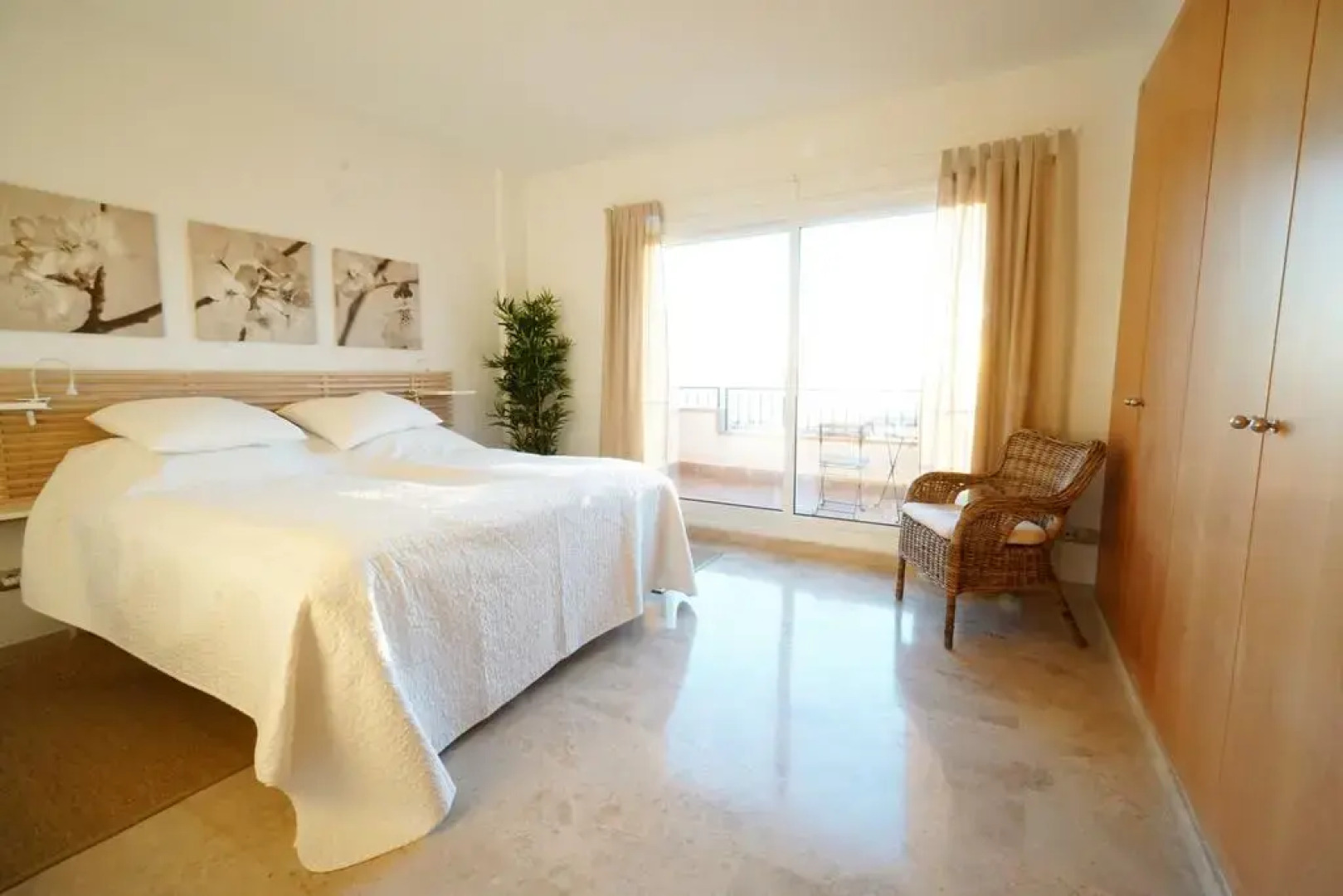 Residencial Playa de La Arena