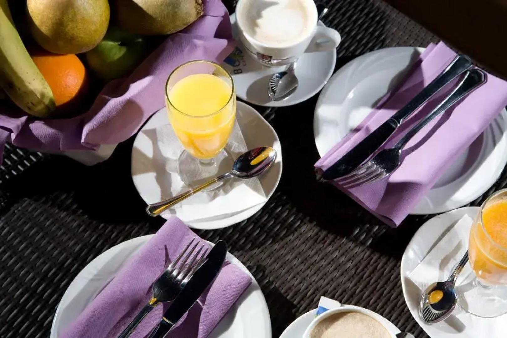 Отель Porta d´Alella