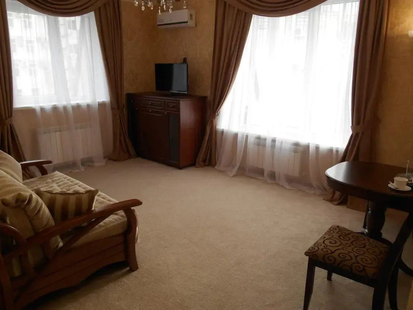 Отель Янтарь