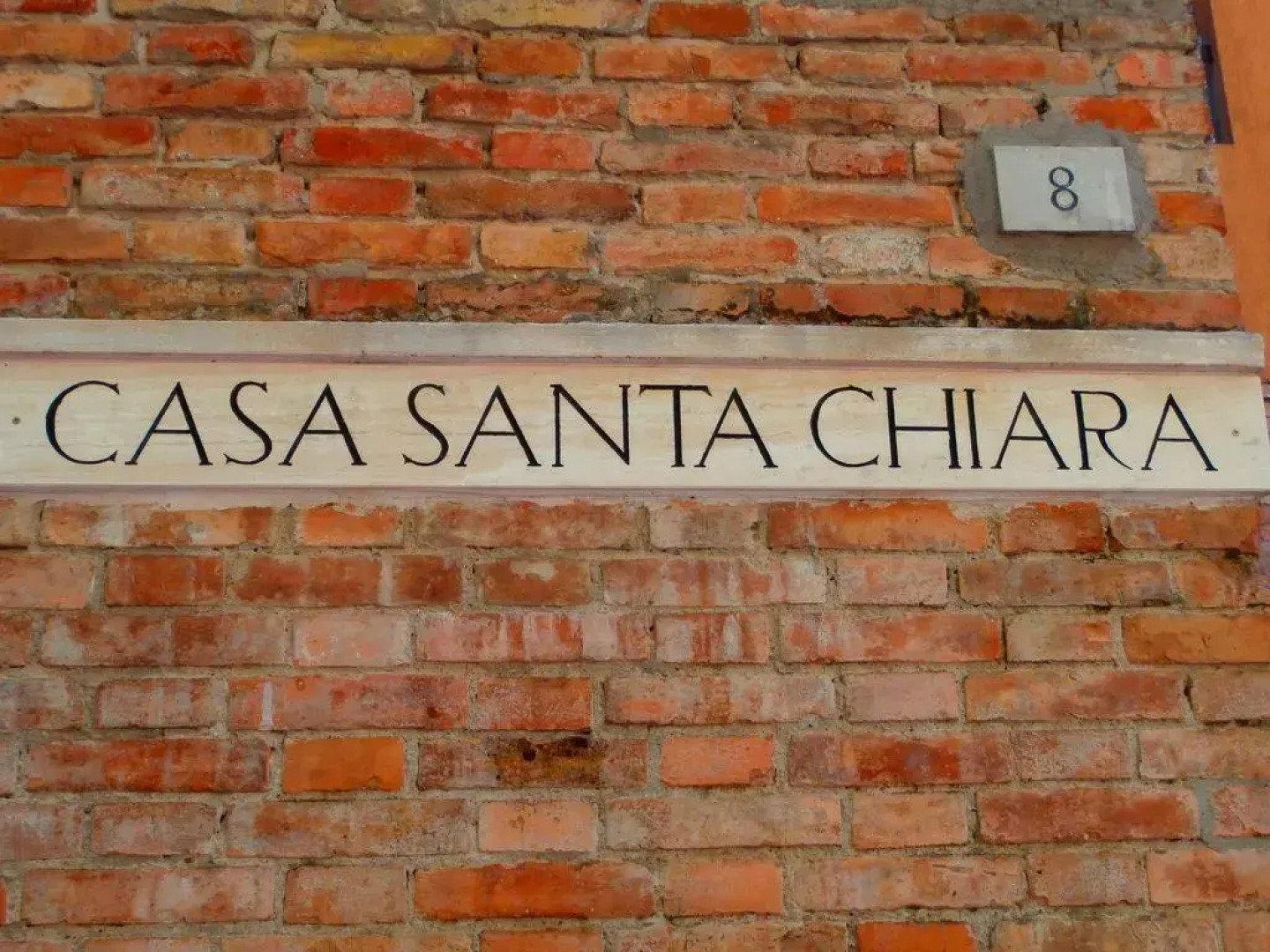 Casa Santa Chiara - Women Only (отель для женщин)