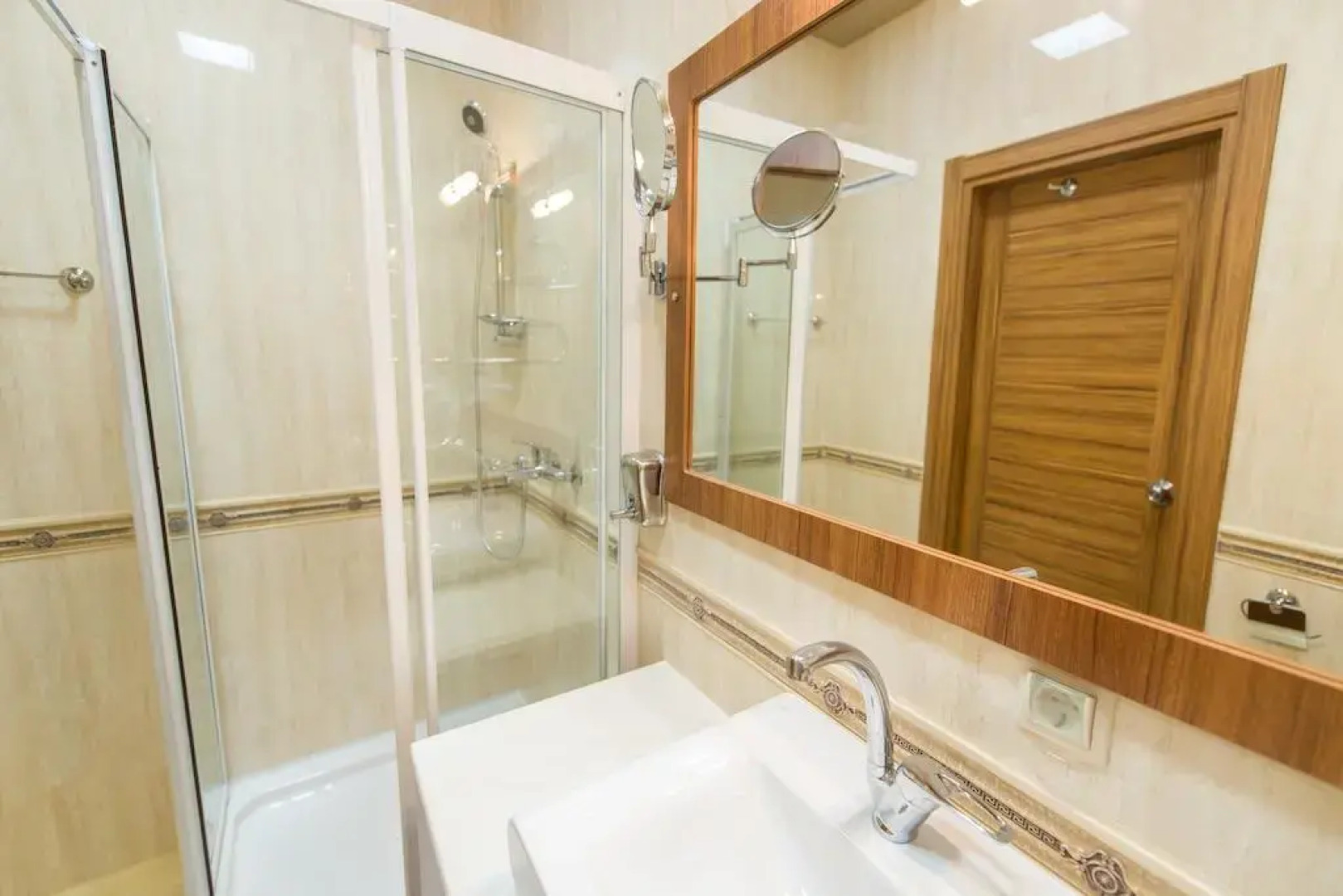 Отель Альва Донна