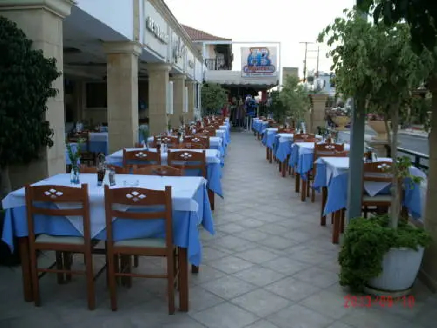 Апарт-отель Montes Studios & Apartments