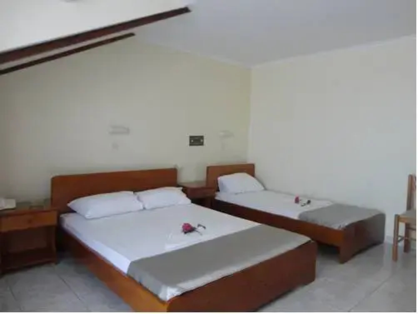 Апарт-отель Montes Studios & Apartments