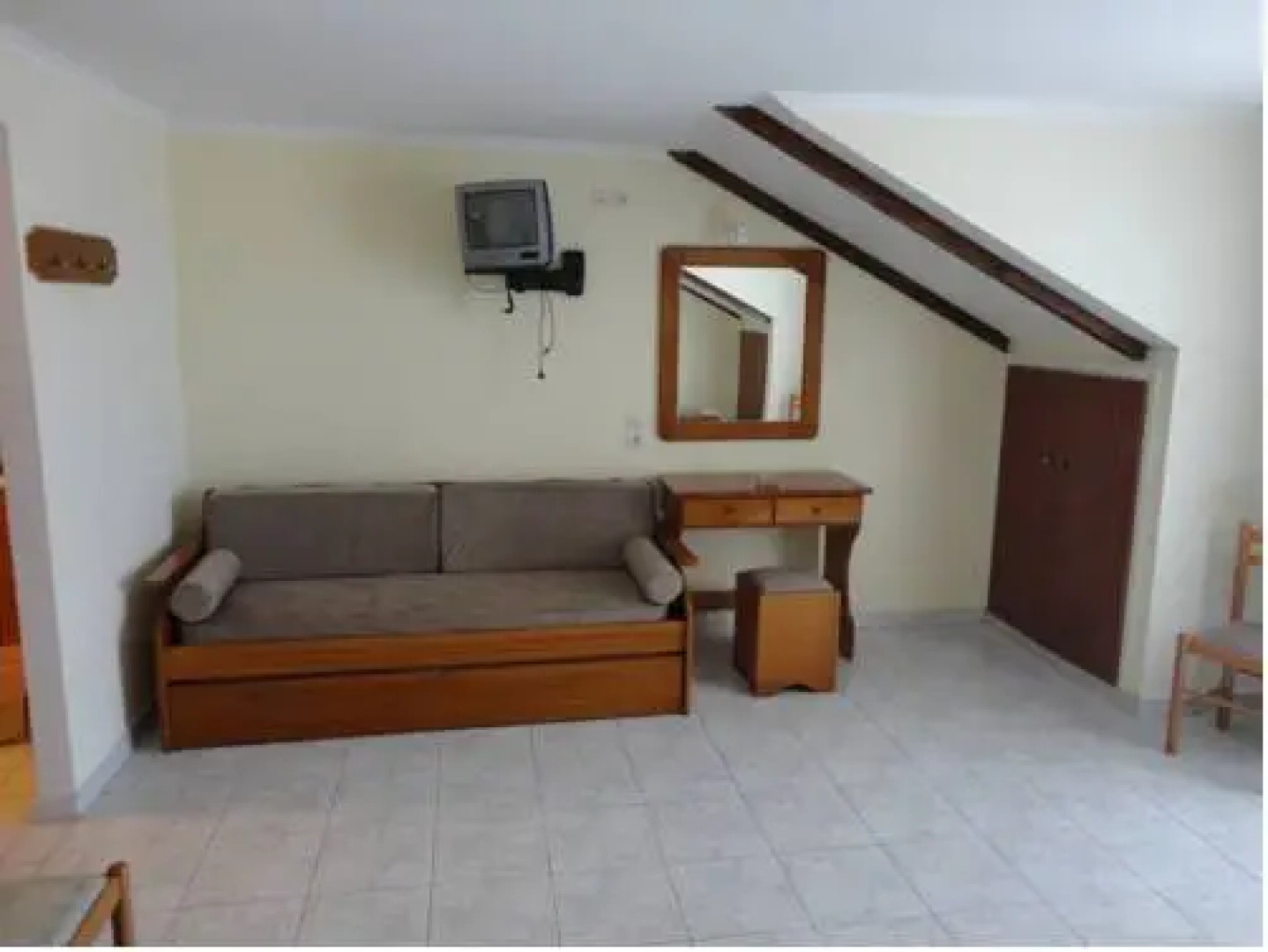 Апарт-отель Montes Studios & Apartments