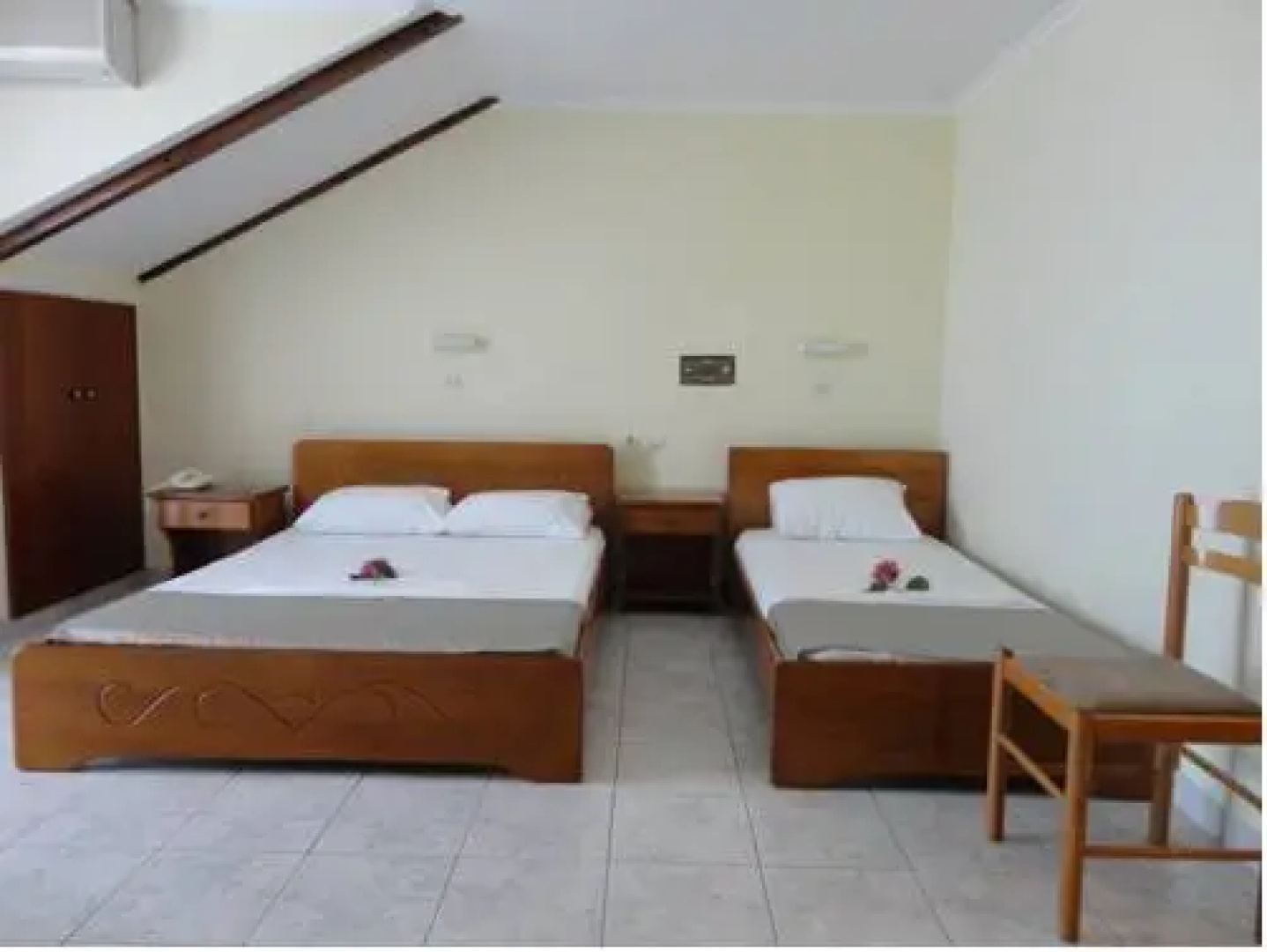 Апарт-отель Montes Studios & Apartments
