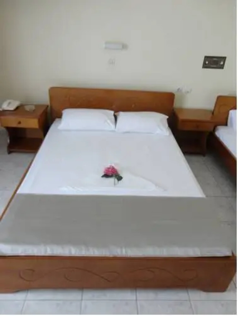 Апарт-отель Montes Studios & Apartments