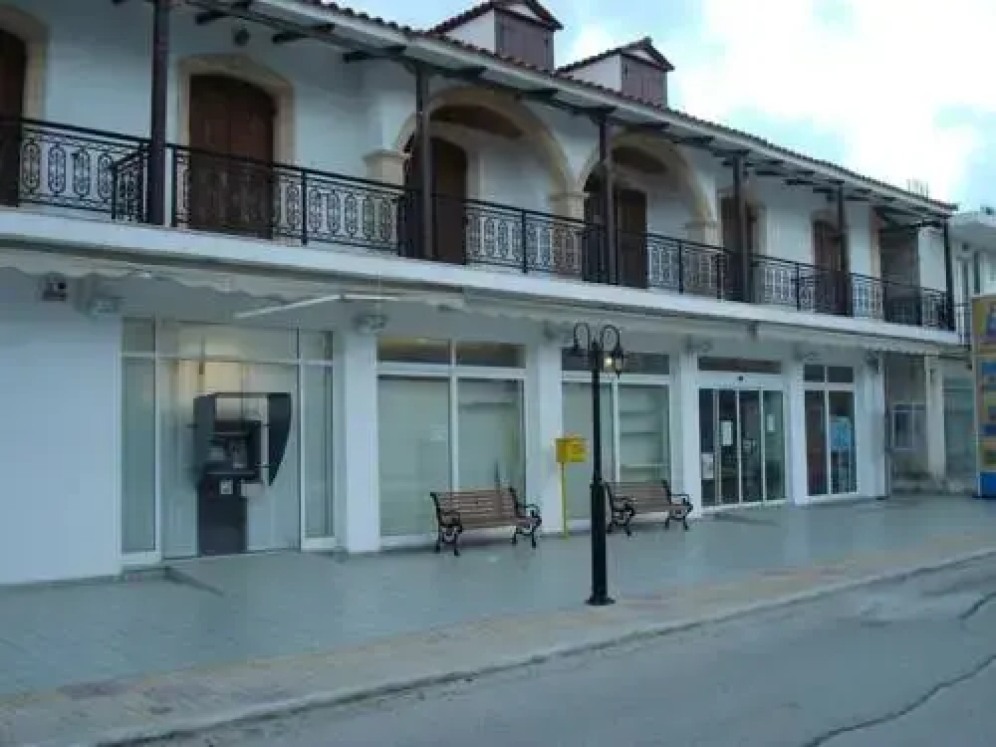 Апарт-отель Montes Studios & Apartments