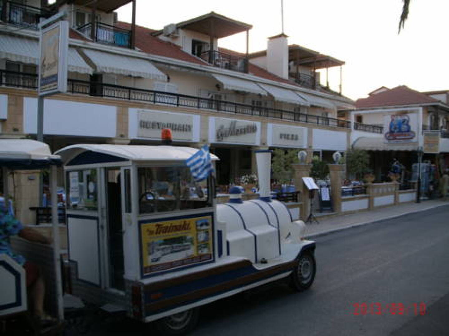 Апарт-отель Montes Studios & Apartments