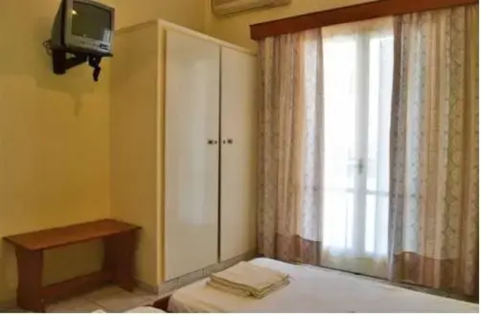 Апарт-отель Montes Studios & Apartments