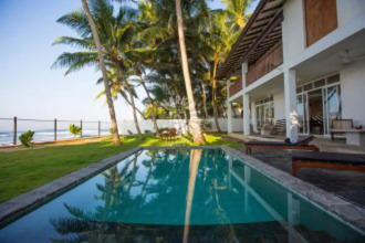 Villa Amandhira
