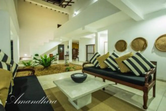 Villa Amandhira