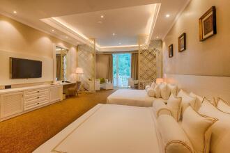 The Golden Crown Hotel