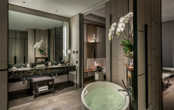 Four Seasons Hotel Bangkok At Chao Phraya River