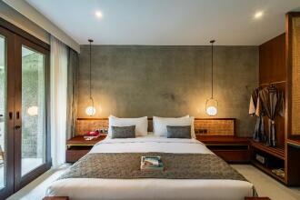 Japa Suites & Villas