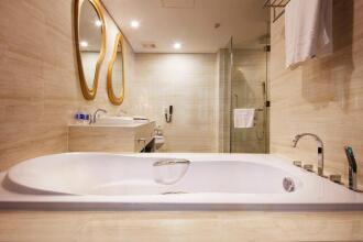 Diamond Bay Hotel Nha Trang