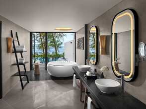 Crowne Plaza Phu Quoc Starbay