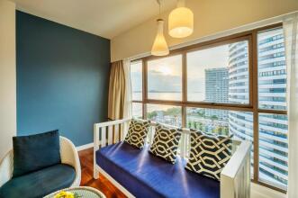 Jomtien Palm Beach Hotel And Resort