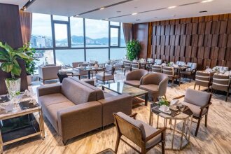 Queen Ann Hotel Nha Trang