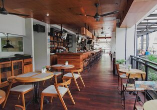 Zest Hotel Legian
