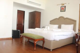 Casa Ahaana Resort