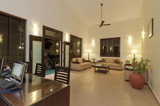 De Mandarin Beach Resort Suites & Villas