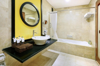 Legian Beach Hotel