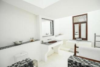 Villa 32 Middle Street
