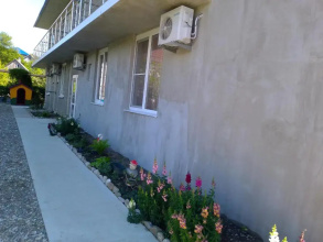 V Gostyah U Natali Guest House, фото 18