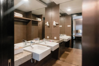 Amaroossa Suite