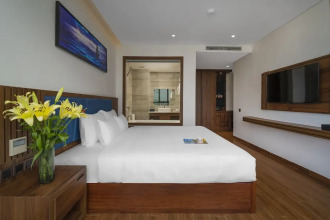 Ruby Star Danang