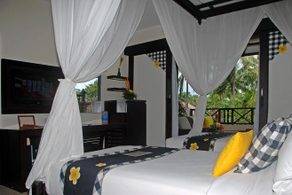 Legian Beach Hotel