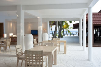 Diamonds Athuruga Beach & Water Villas