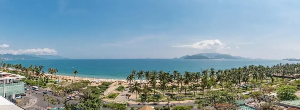 Golden Lotus Nha Trang Central Hotel
