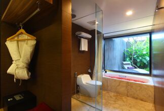 Amaroossa Suite