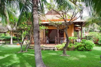 Sandhills Beach Resort & Spa