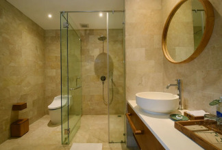 Japa Suites & Villas