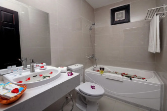 Full House Hotel Nha Trang