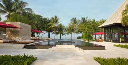 The Royal Santrian Villas