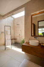 Kayaam House