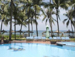 Canary Beach Resort