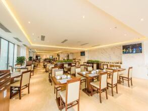Yarra Ocean Suite Danang